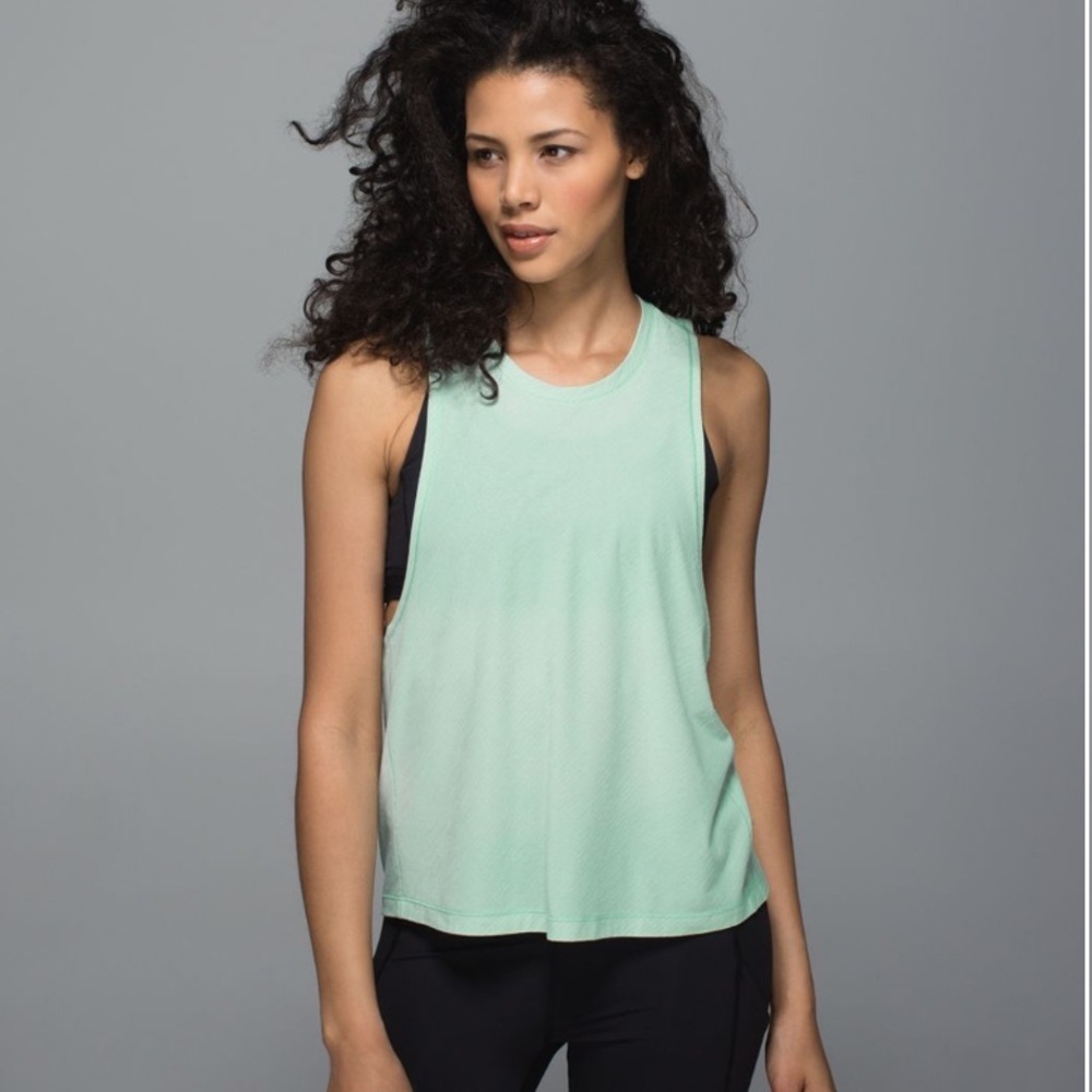 lululemon Cardio Squad Tank‎ Heathered Sea Mist